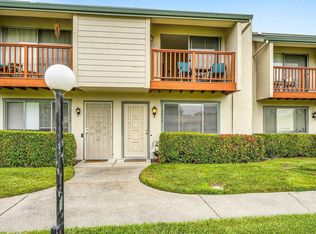 1039 Golf Course Dr, Rohnert Park, CA 94928