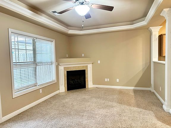 5th image of 344 Broadleaf Ln