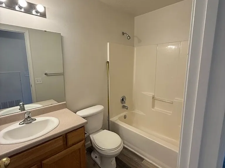 384 Madrona St — Photo 12