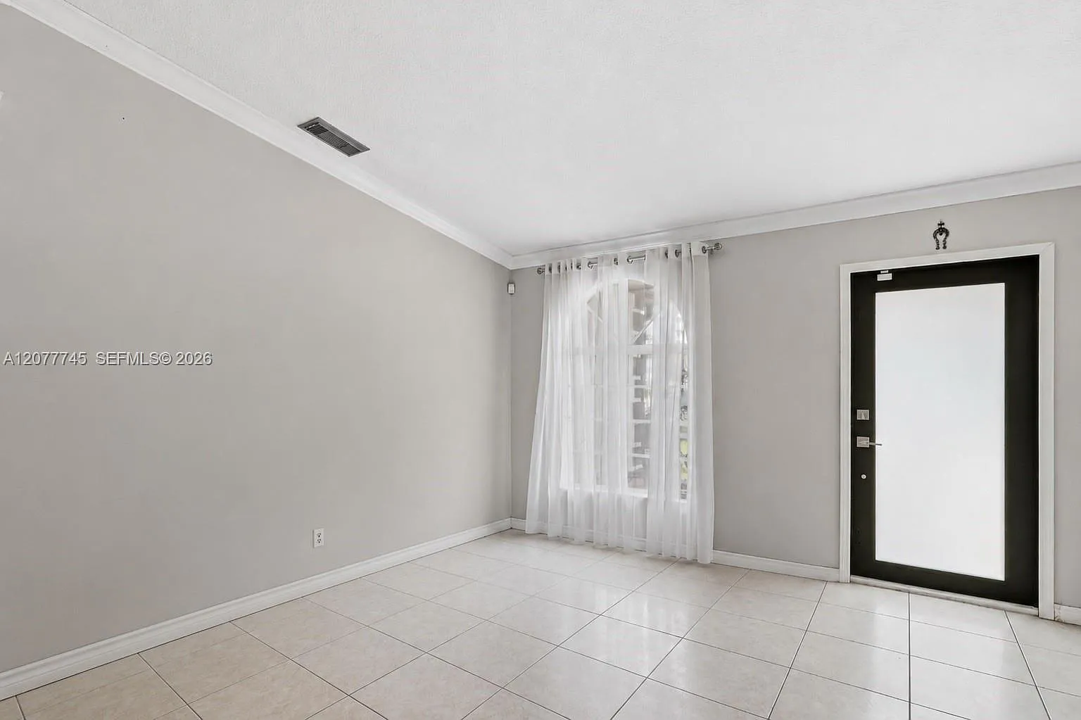 Studio, 1.0 bath, 1572 sqft, $1,500 — Photo 2