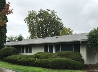 2100 W 15th Ct, Eugene, OR 97402