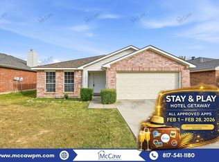 9220 Monument Ct, Fort Worth, TX 76244