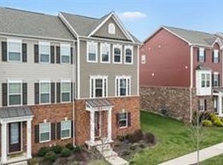 258 Venango Trl, Mars, PA 16046