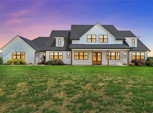 428 Willow Moon Ranch Rd, Crawford, TX 76638