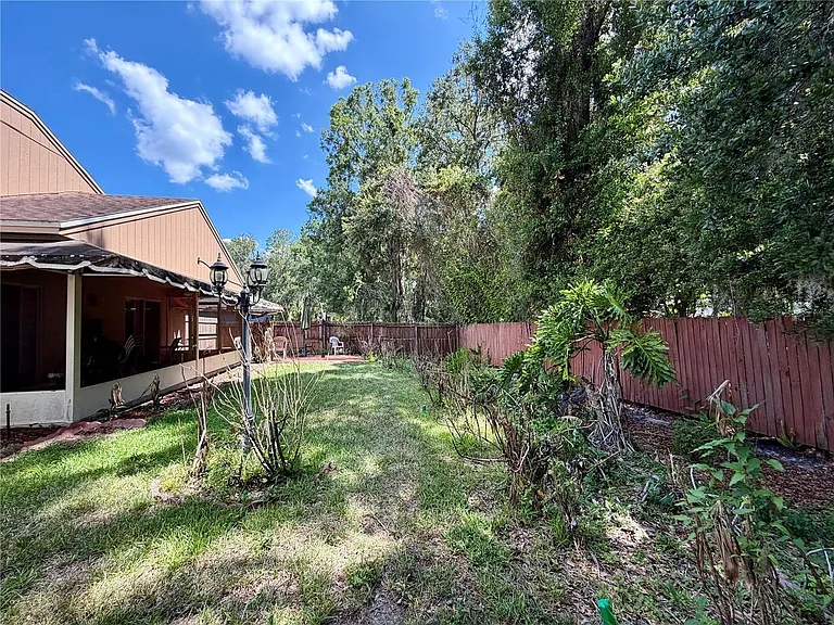 1762 Grey Fox Dr — Photo 15