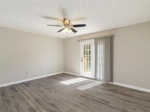348 Indian Hills Cir #8