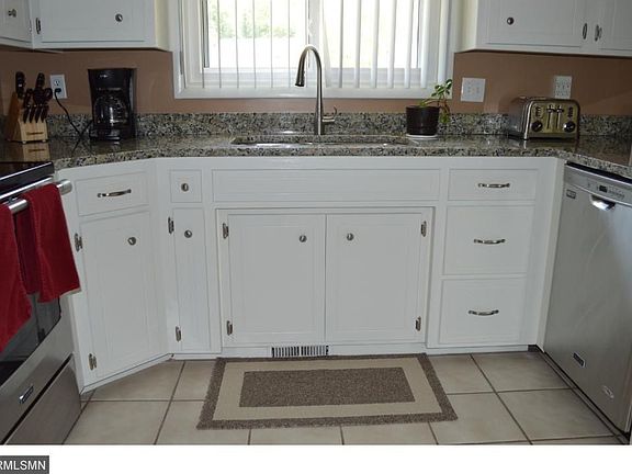 4th image of 160 Chaparral Dr