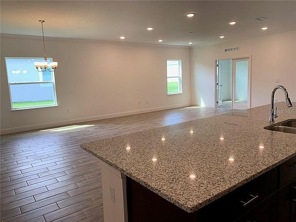 2nd image of 308 Briarbrook Ln