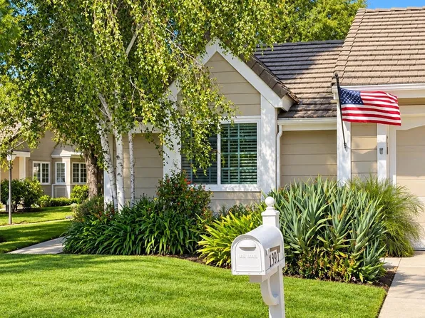 2927 Shadow Brook Ln, Westlake Village, CA 91361