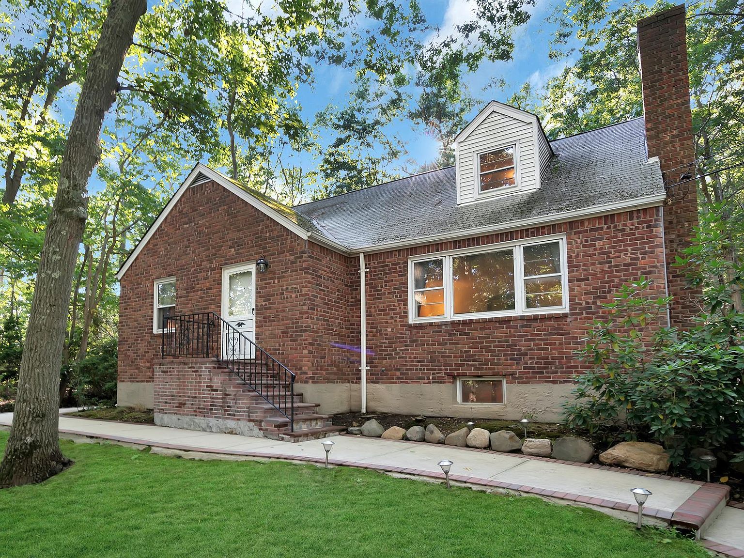 9 Foxhurst Rd, Dix Hills, NY 11746 Zillow