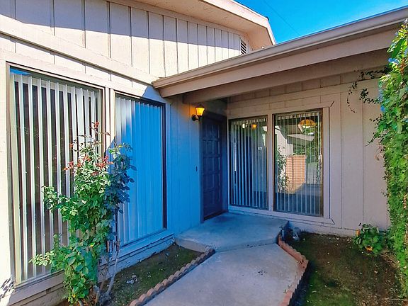 3rd image of 4593 N Emerson Ave #101