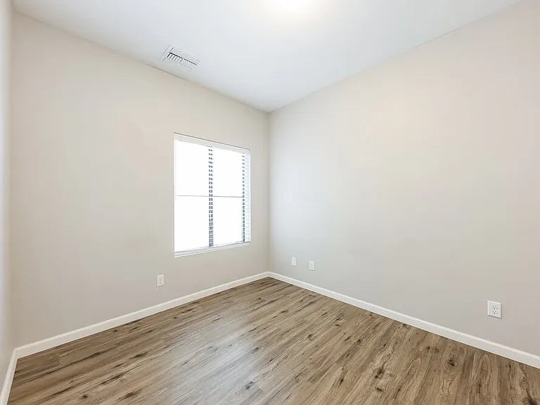 18777 N 43rd Ave #40 — Photo 13