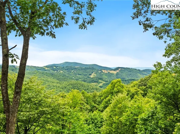 920 & 918 Pine Ridge Road, Beech Mountain, NC 28604