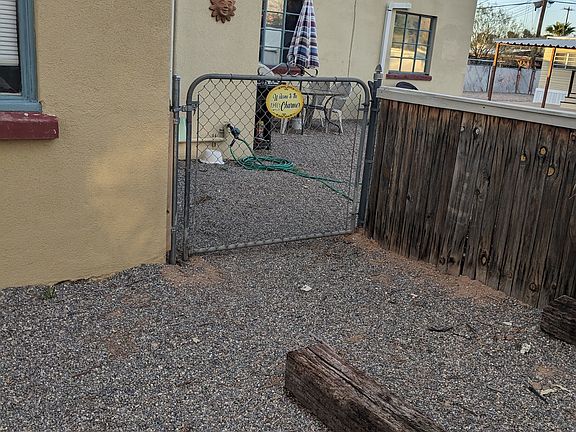 Private off street parking and dedicated entrance to tenant fenced yard