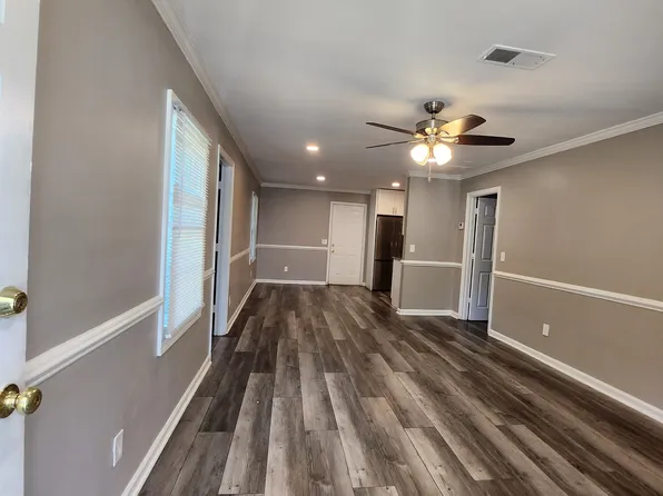 Alexandria - A, 135 Alexandria St, West Columbia, SC 29169