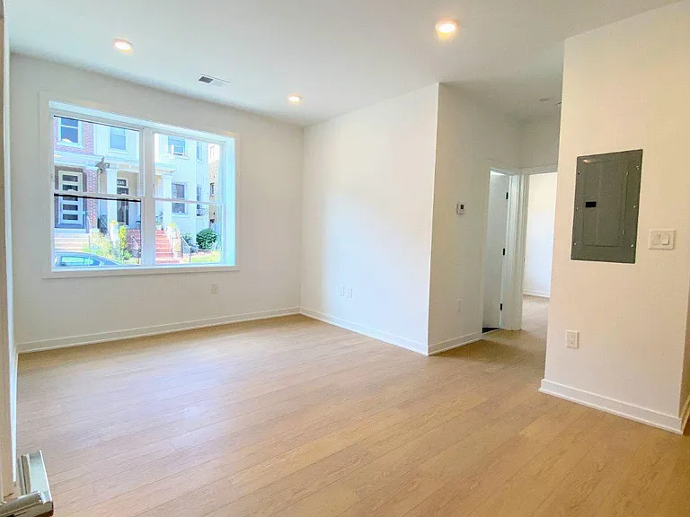 3435 Brown St NW #24 — Photo 8
