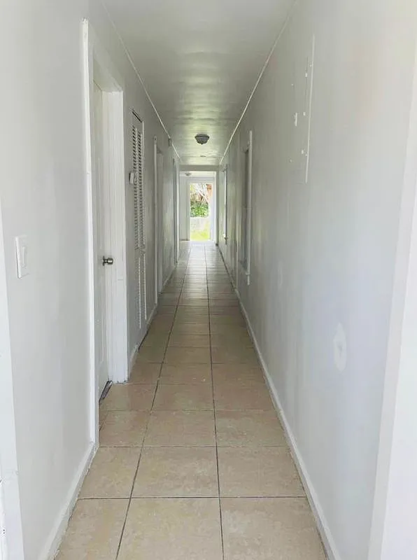8 bed, 4.0 bath, 850 sqft, $2,200 — Photo 2