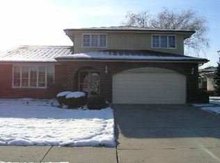 13027 Woodland Dr, Homer Glen, IL 60491