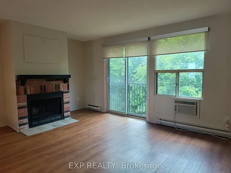 1310 Richmond Rd #4 — Photo 8