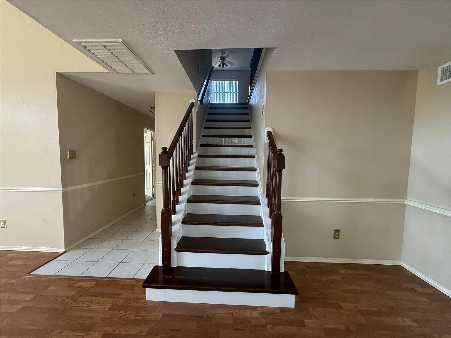 3 bed, 2.0 bath, 2152 sqft, $2,250 — Photo 2