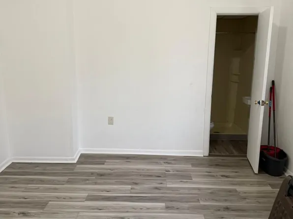 1009 N Irving Ave, Scranton, PA 18510