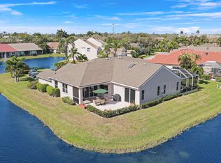 131 N Lakeshore Dr, Hypoluxo, FL 33462