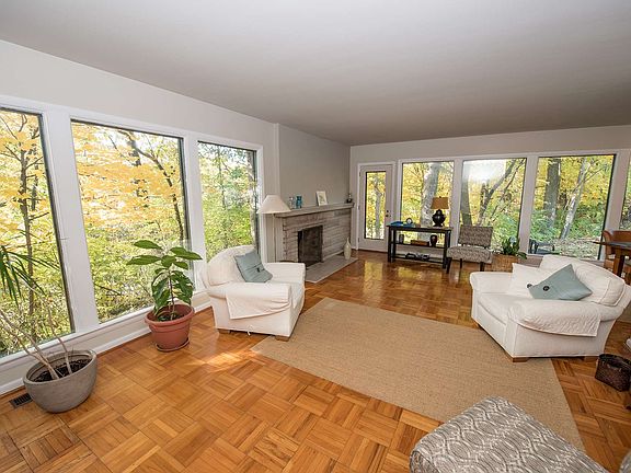 2nd image of 1025 Ocala Ave