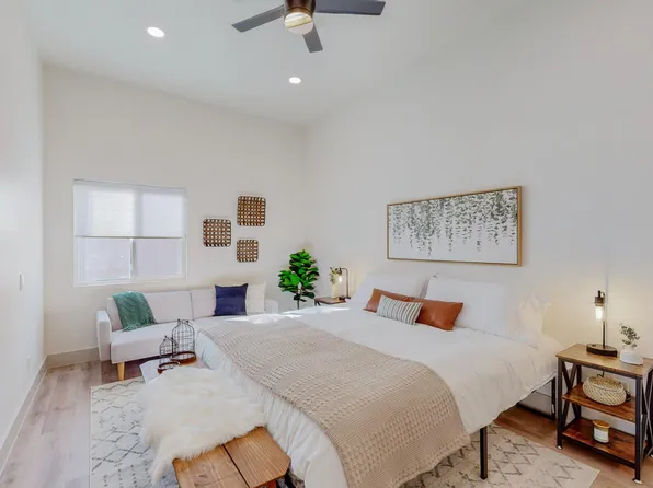 223 Sierra Dr SE #C2, Albuquerque, NM 87108