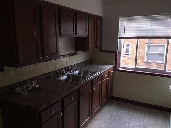 5th image of 2473 Boudinot Ave APT 1