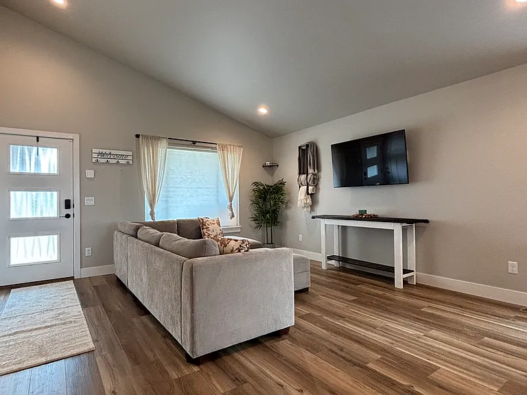 509 Montecito Ave — Photo 25