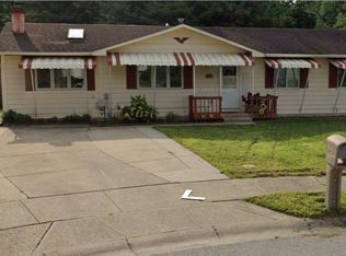 1350 Providence Ct, Mishawaka, IN 46544