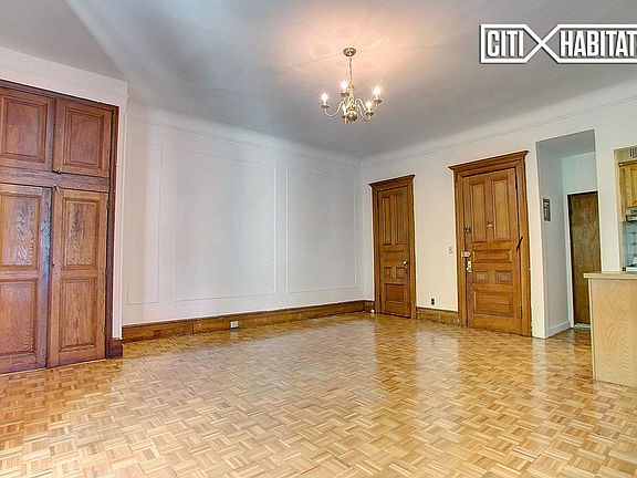 3rd image of 159 W 76th St APT 3B