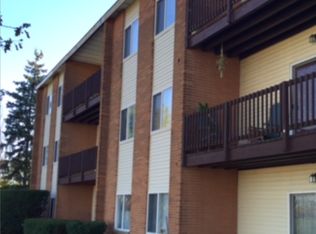 28050 Euclid Ave APT 16, Euclid, OH