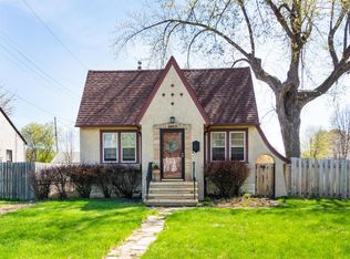 1660 Lexington Pkwy N, Saint Paul, MN 55117