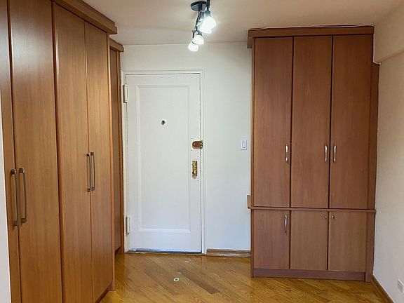 3rd image of 1840 E 13th St APT 1