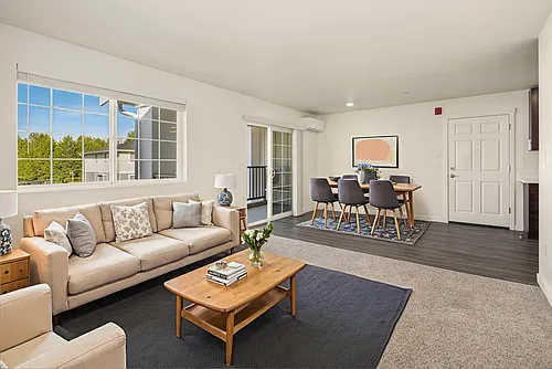 The Lake Apartments Photo 1