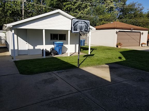 2nd image of 358 Paxton Ave