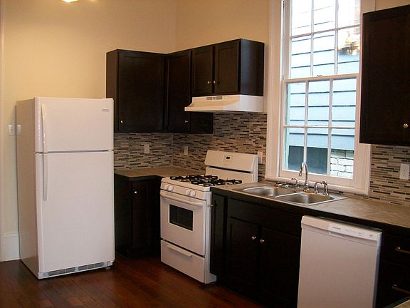 3rd image of 3517 Annunciation St
