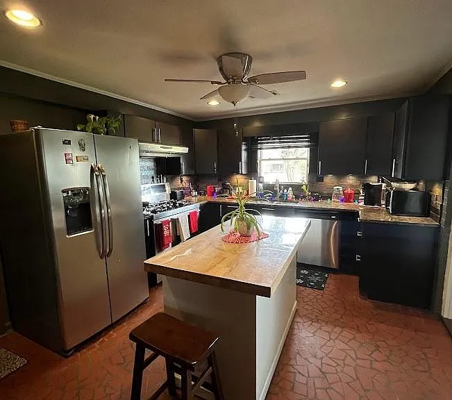 223 Academy St — Photo 4