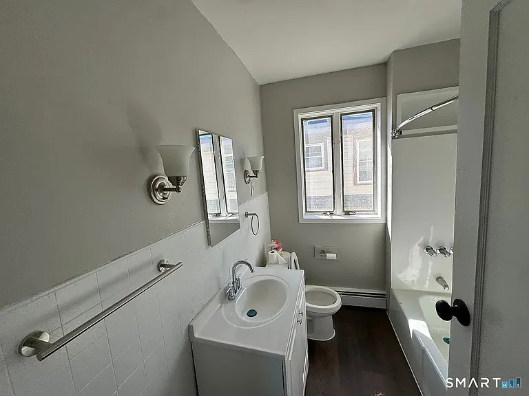 173 Farren Ave — Photo 8