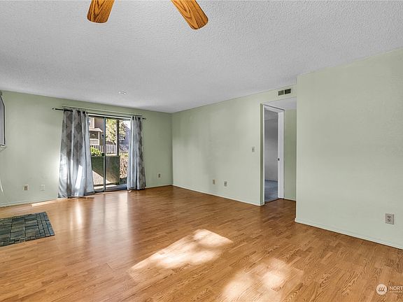 4th image of 23828 102nd Avenue SE #A-1