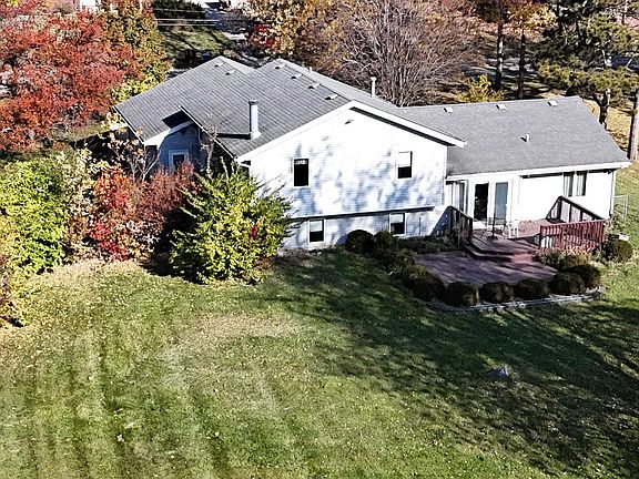 3rd image of 5927 Linden Rd
