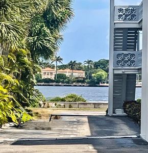 203 Lakeland Drive, West Palm Beach, FL, 33405