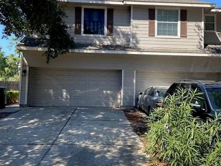 2926 Loganberry Park Ln — Photo 1