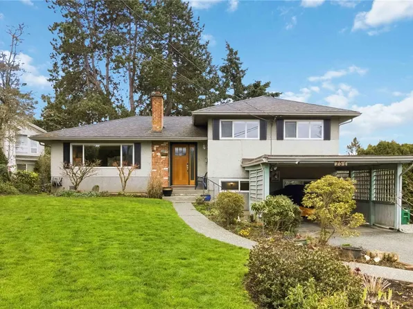 751 Cameo St, Saanich, BC V8X 3R9