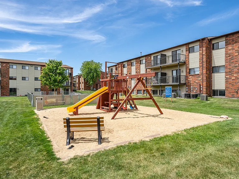 Oakwood Estates — Photo 9