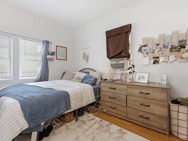 493 E 7th St #1 — Photo 7