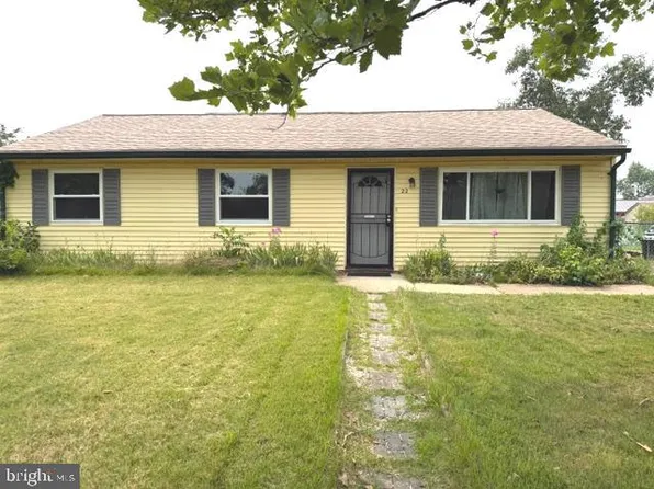 22 Scammell Dr, Browns Mills, NJ 08015