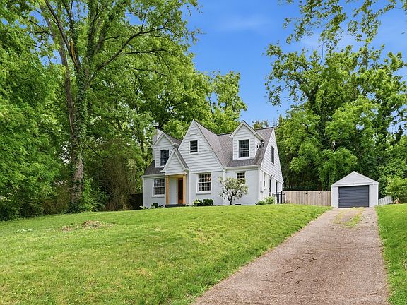 3rd image of 1312 Sunnymeade Dr