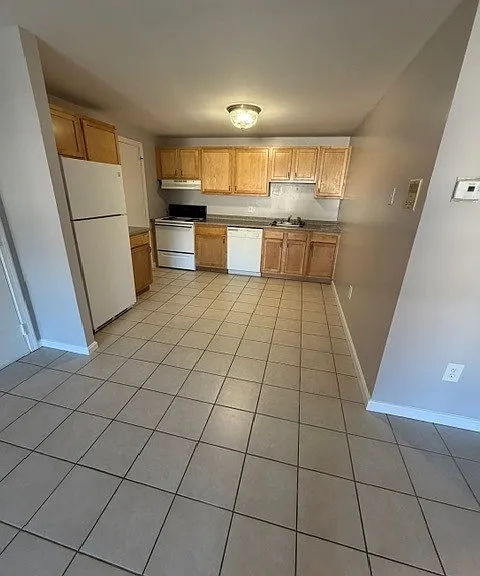 290A Berlin St #33 — Photo 1
